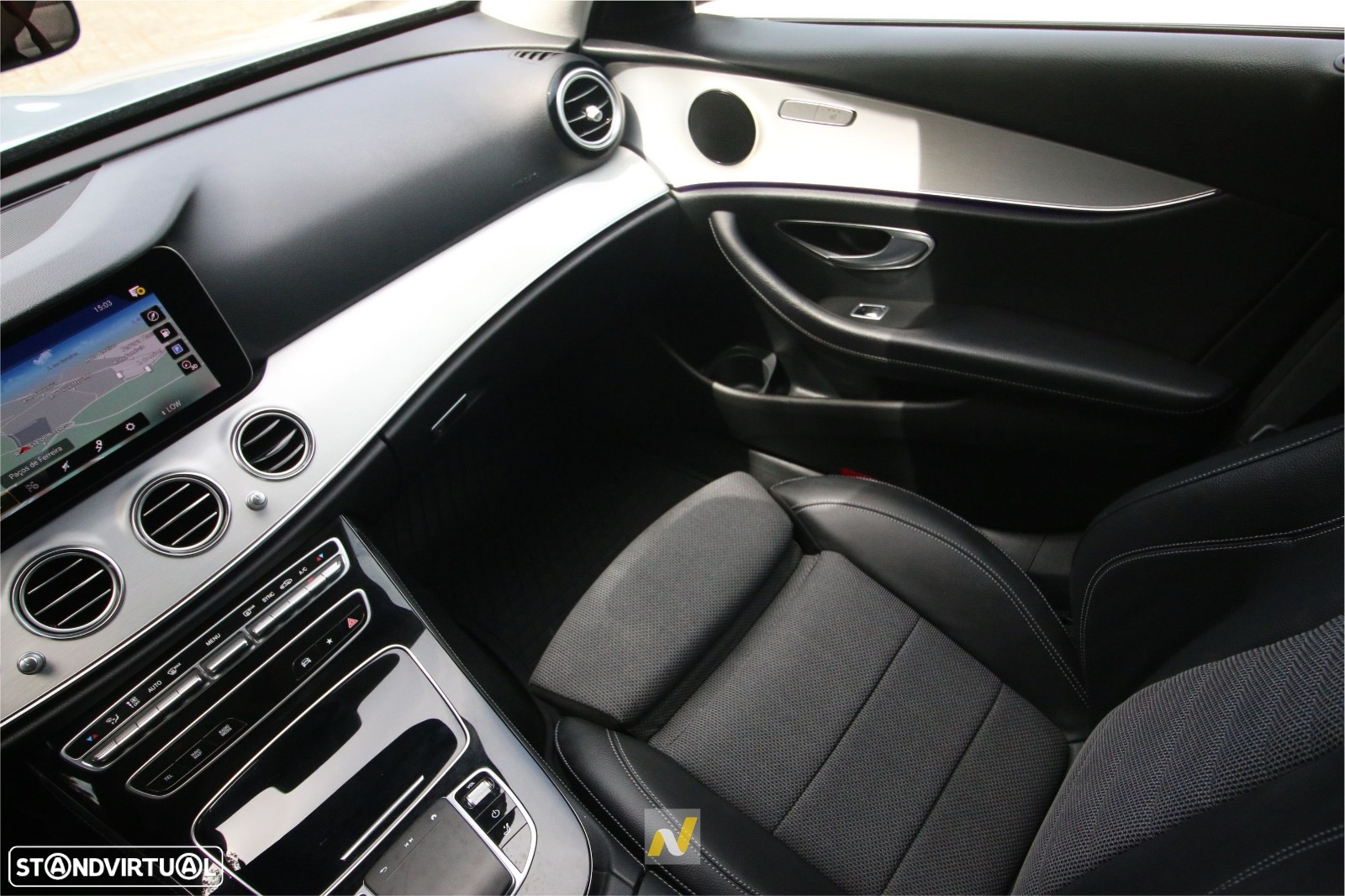 Mercedes-Benz E 220 d 4Matic T 9G-TRONIC Avantgarde - 25