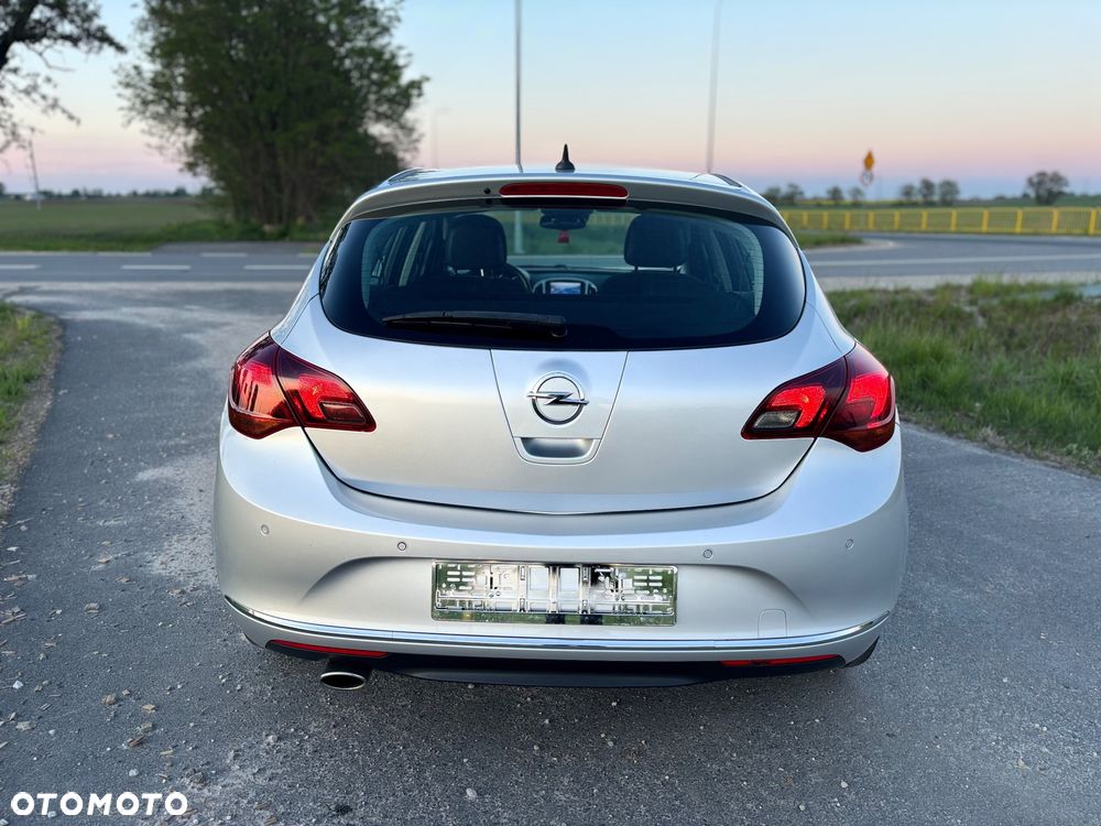 Opel Astra - 9
