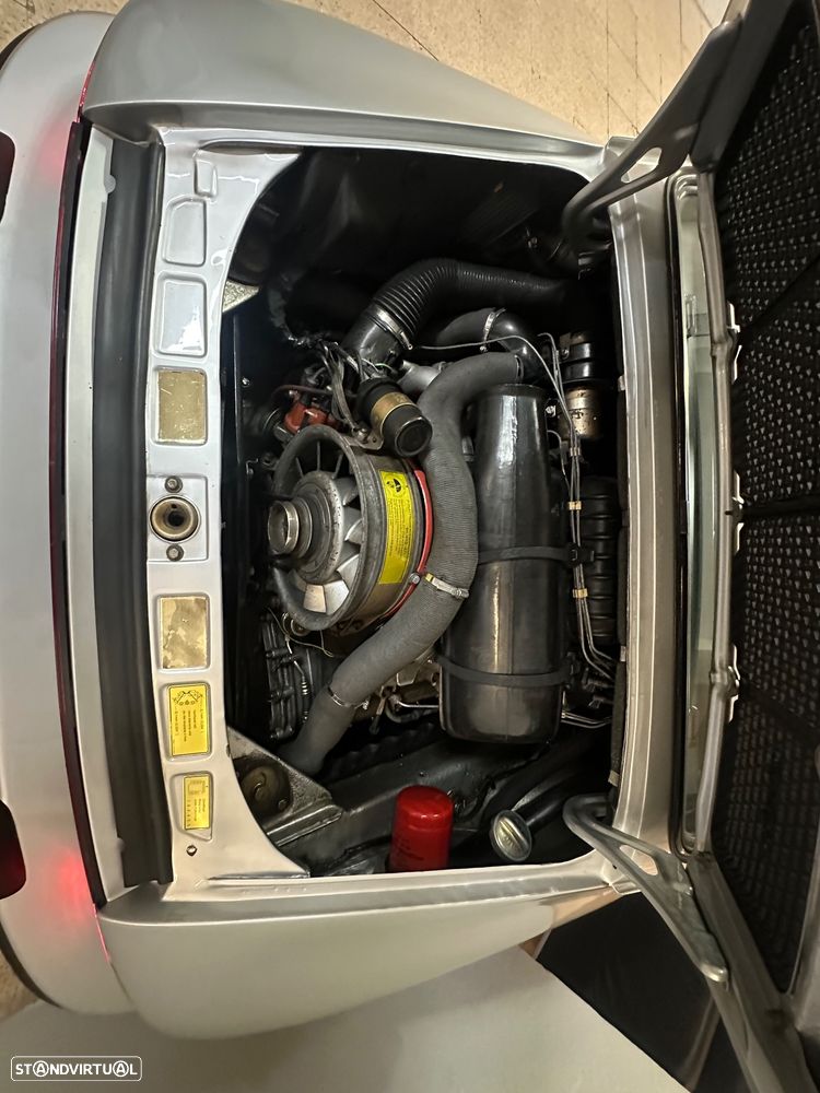 Porsche 911 Série F - 19