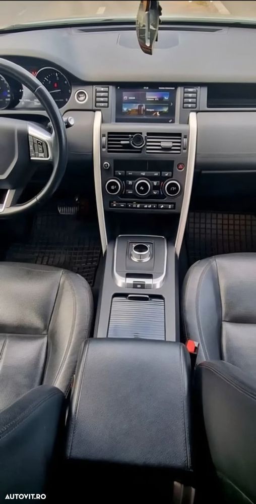 Land Rover Discovery Sport - 6