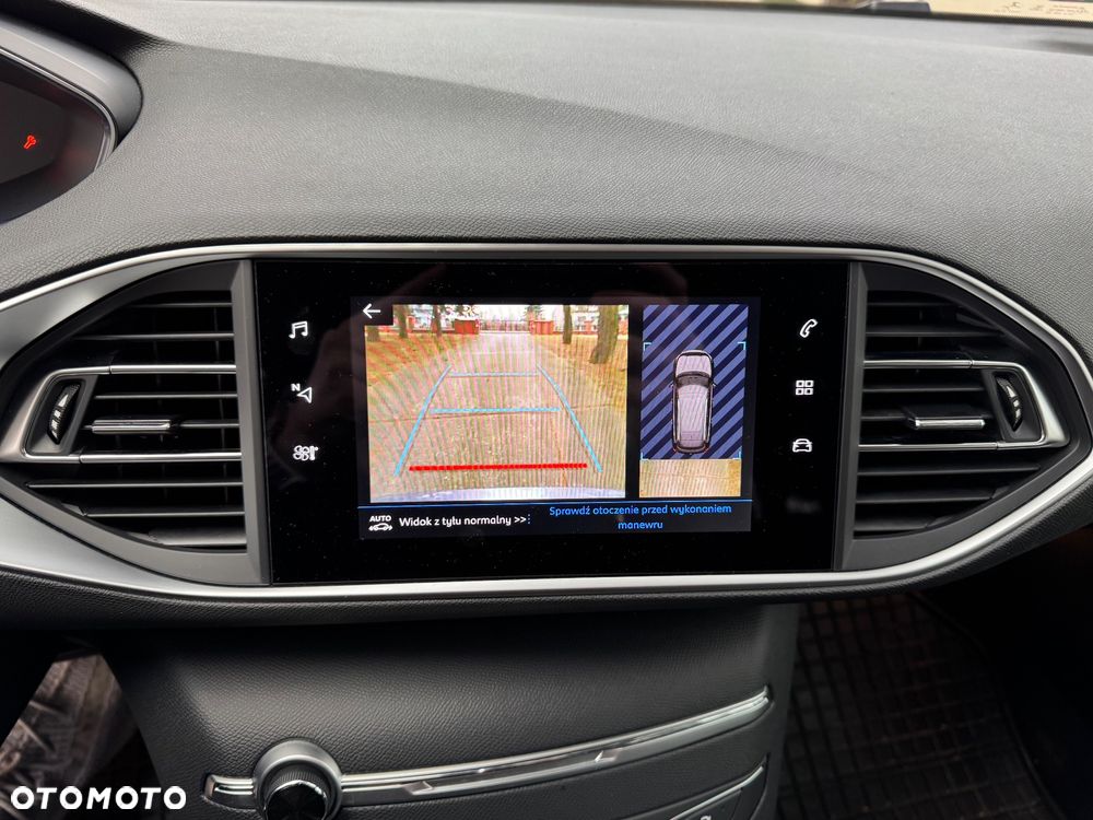 Peugeot 308 1.5 BlueHDi Allure S&S EAT8 - 30