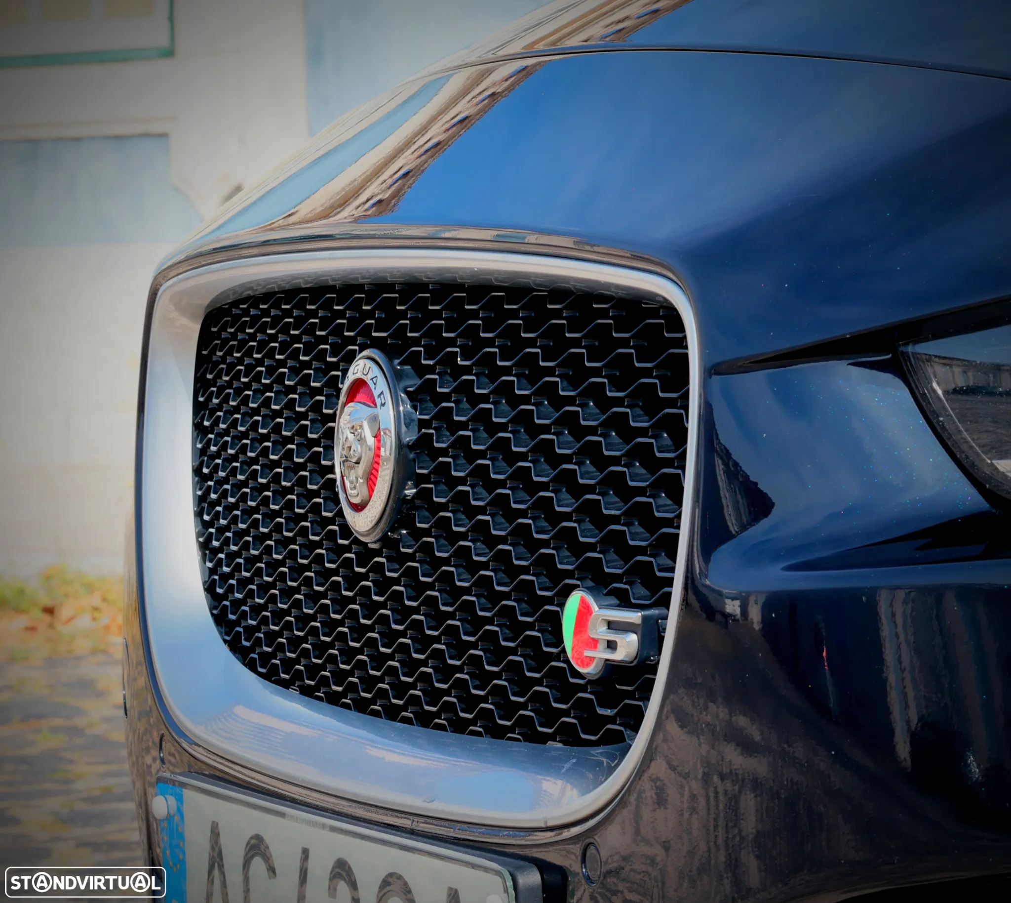 Jaguar XE 3.0 V6 S/C S - 12