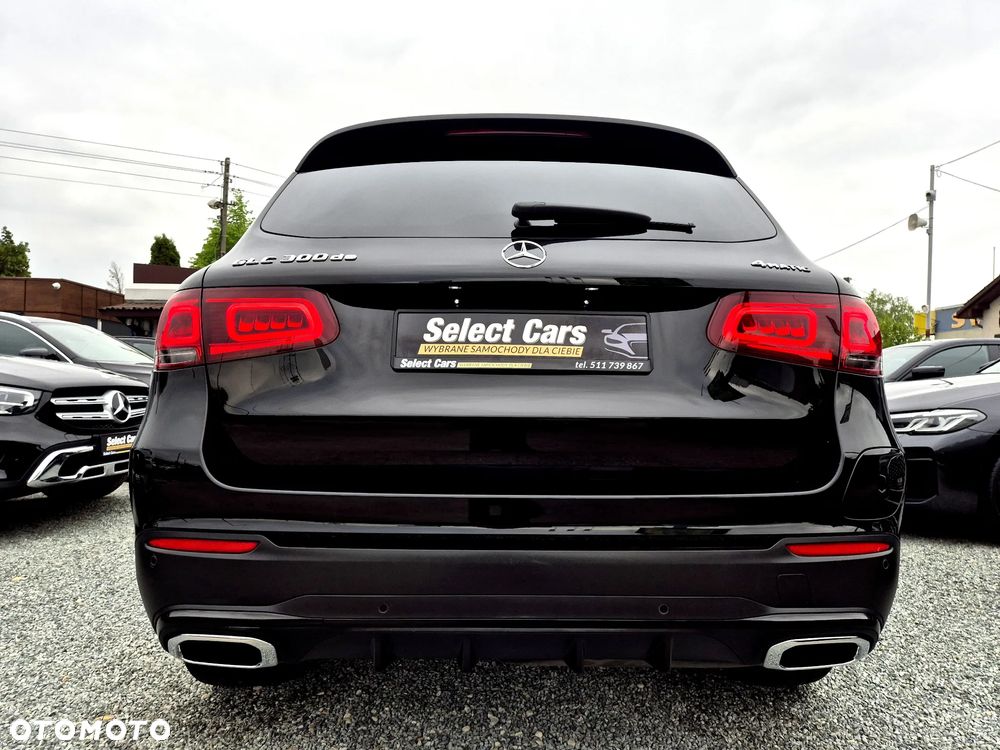 Mercedes-Benz GLC - 33