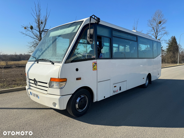 Mercedes-Benz Mediano Tylko 158tys km Idealny KLIMA Carrier Sutrak Webasto z Wojska