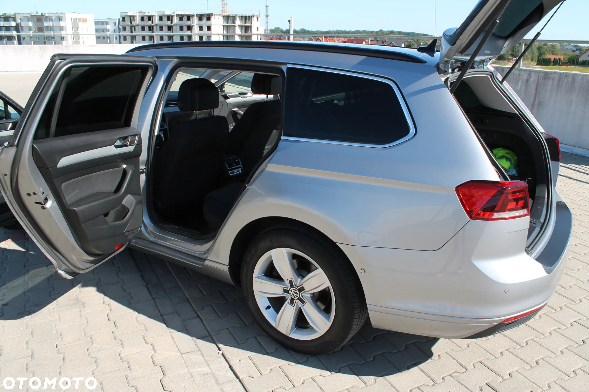 Volkswagen Passat Variant 2.0 TDI SCR DSG Business - 31