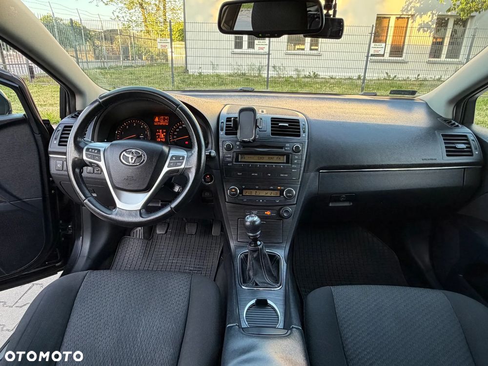 Toyota Avensis 2.2 D-4D Sol Plus - 18