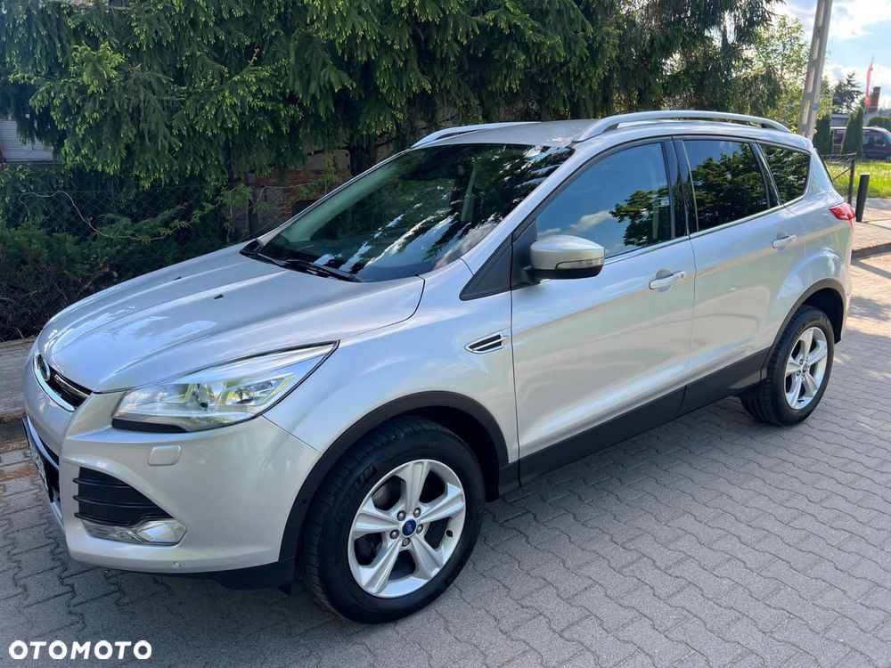 Ford Kuga 1.5 EcoBoost 2x4 Titanium - 1