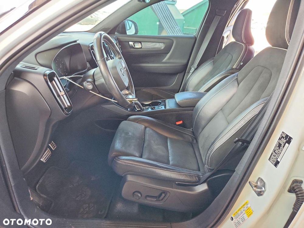 Volvo XC 40 T5 AWD R-Design - 7