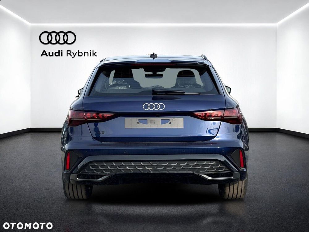 Audi A3 Sportback - 4
