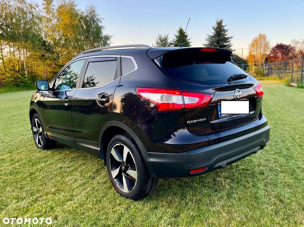 Nissan Qashqai 1.6 DIG-T N-Connecta - 2
