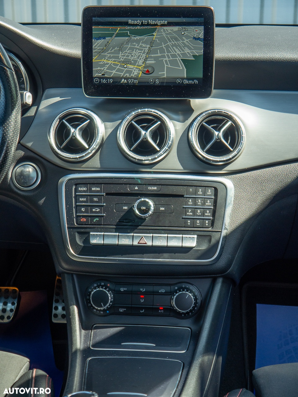 Mercedes-Benz CLA 180 7G-DCT AMG Line - 31