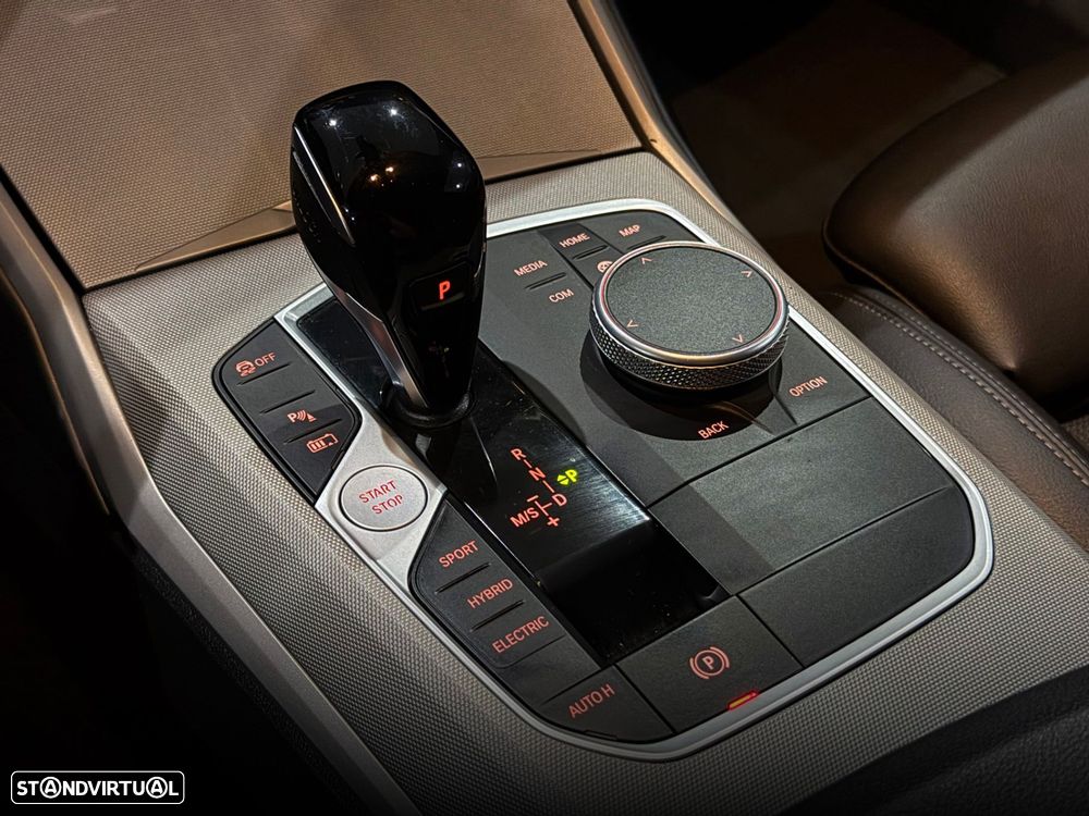 BMW 320 e Line Sport Auto - 28