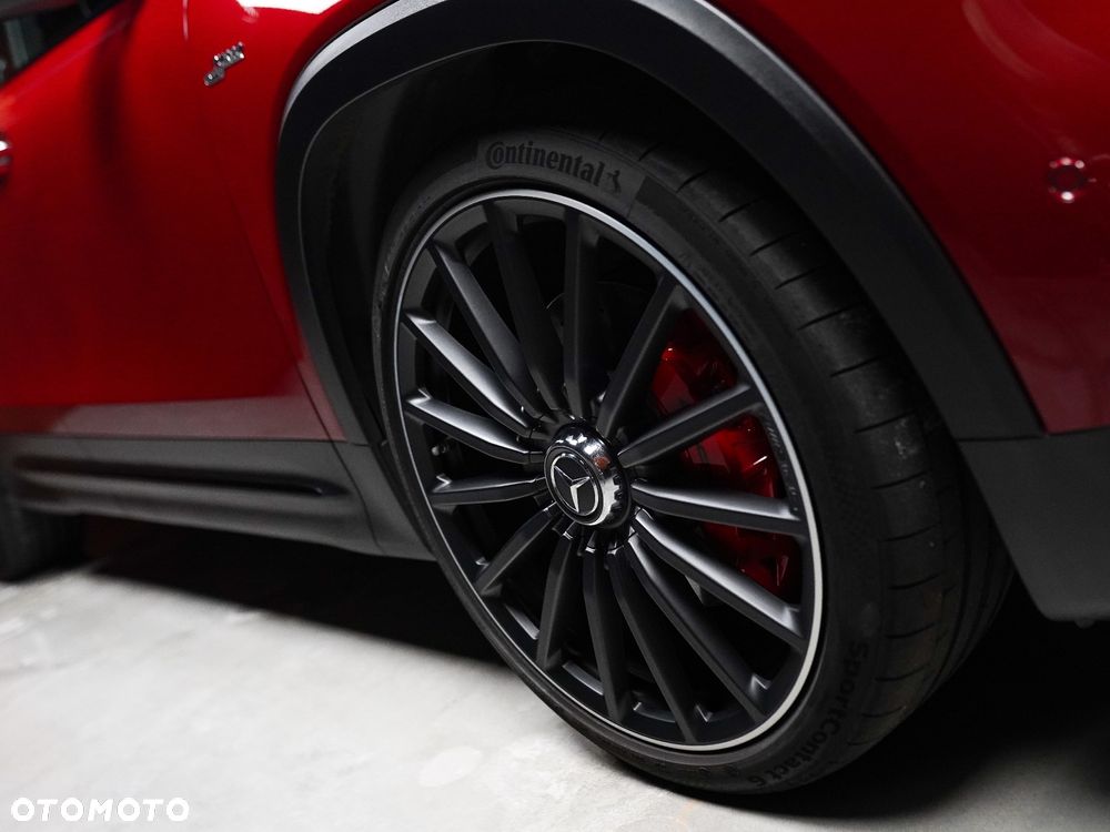 Mercedes-Benz GLB AMG 35 mHEV 4-Matic 8G-DCT - 39