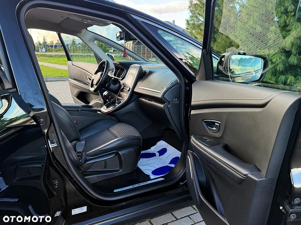 Renault Grand Scenic dCi 130 FAP Start & Stop Bose Edition - 25