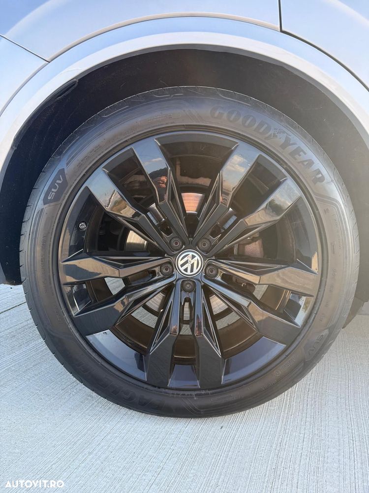 Volkswagen Touareg 3.0 V6 TDI SCR 4Motion Automatik R-Line - 13