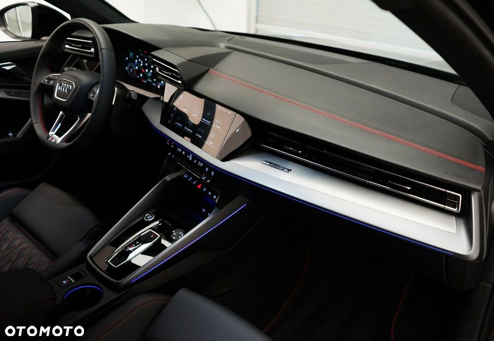 Audi A3 Sportback - 13