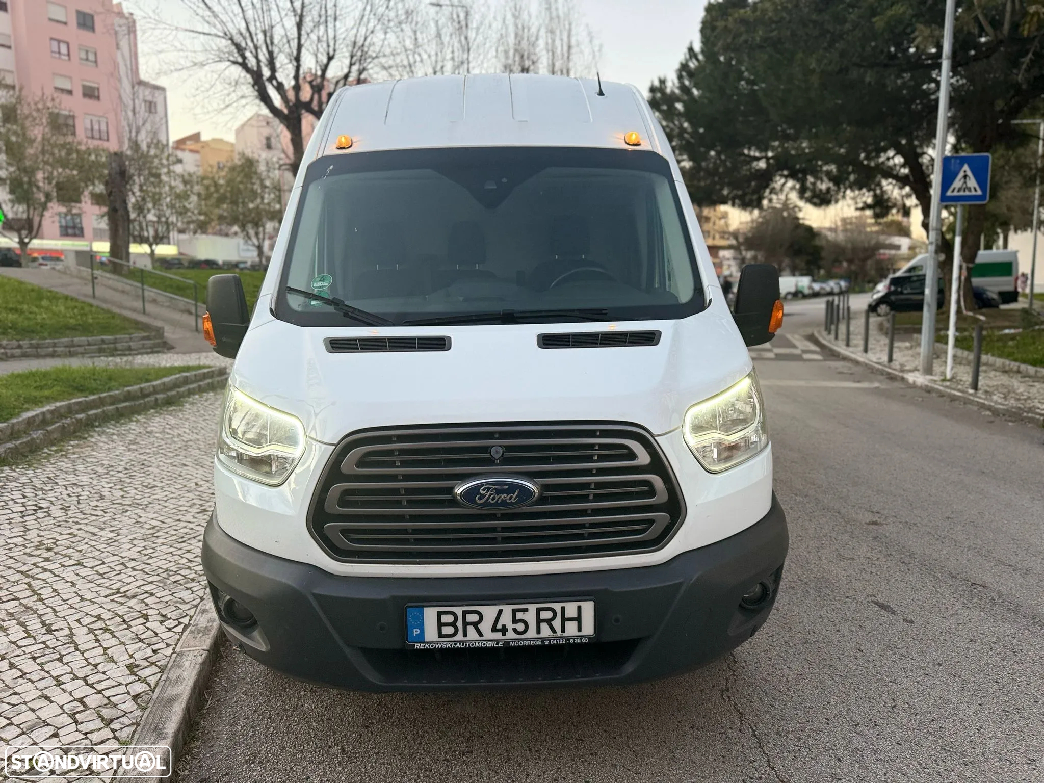 Ford Transit - 10