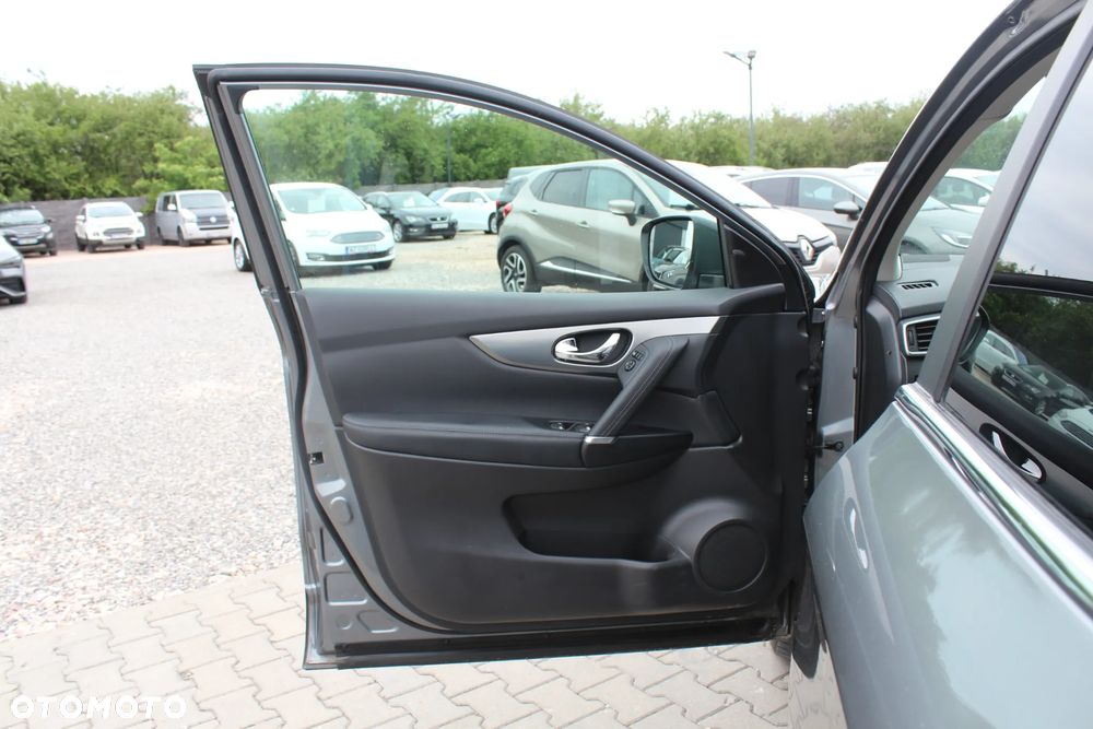 Nissan Qashqai 1.3 DIG-T Tekna+ - 17