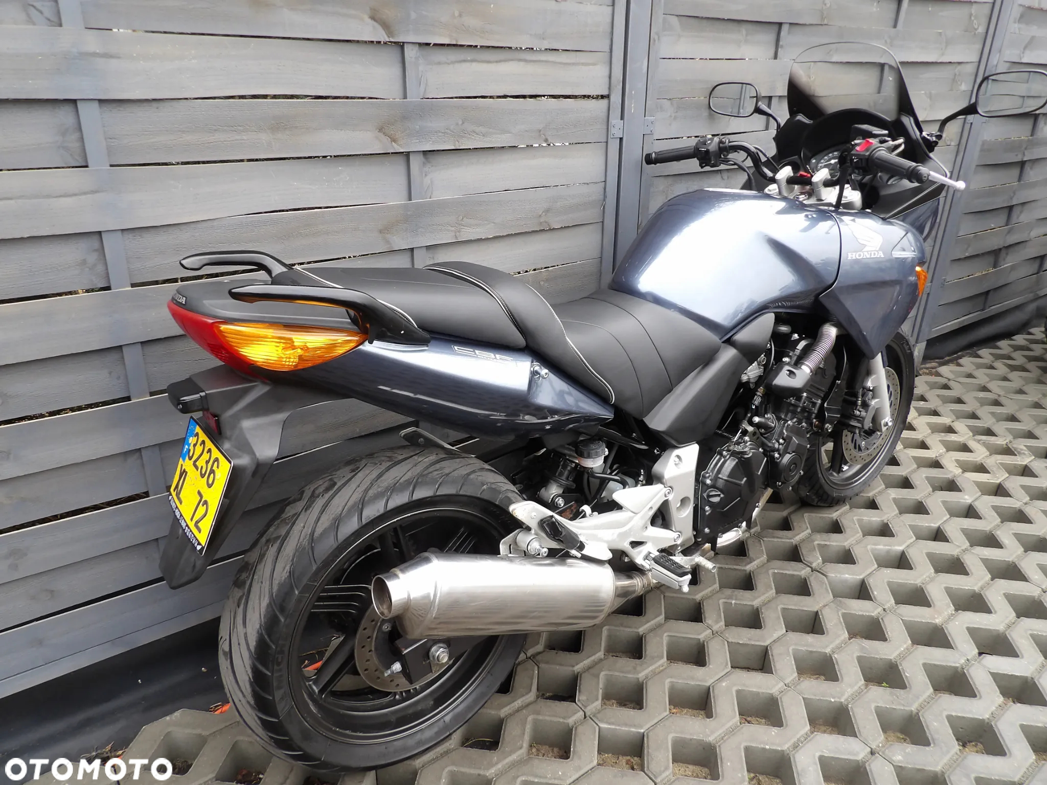 Honda CBF - 4