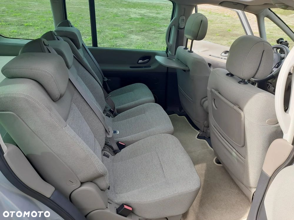 Renault Espace 2.0 Expression - 11