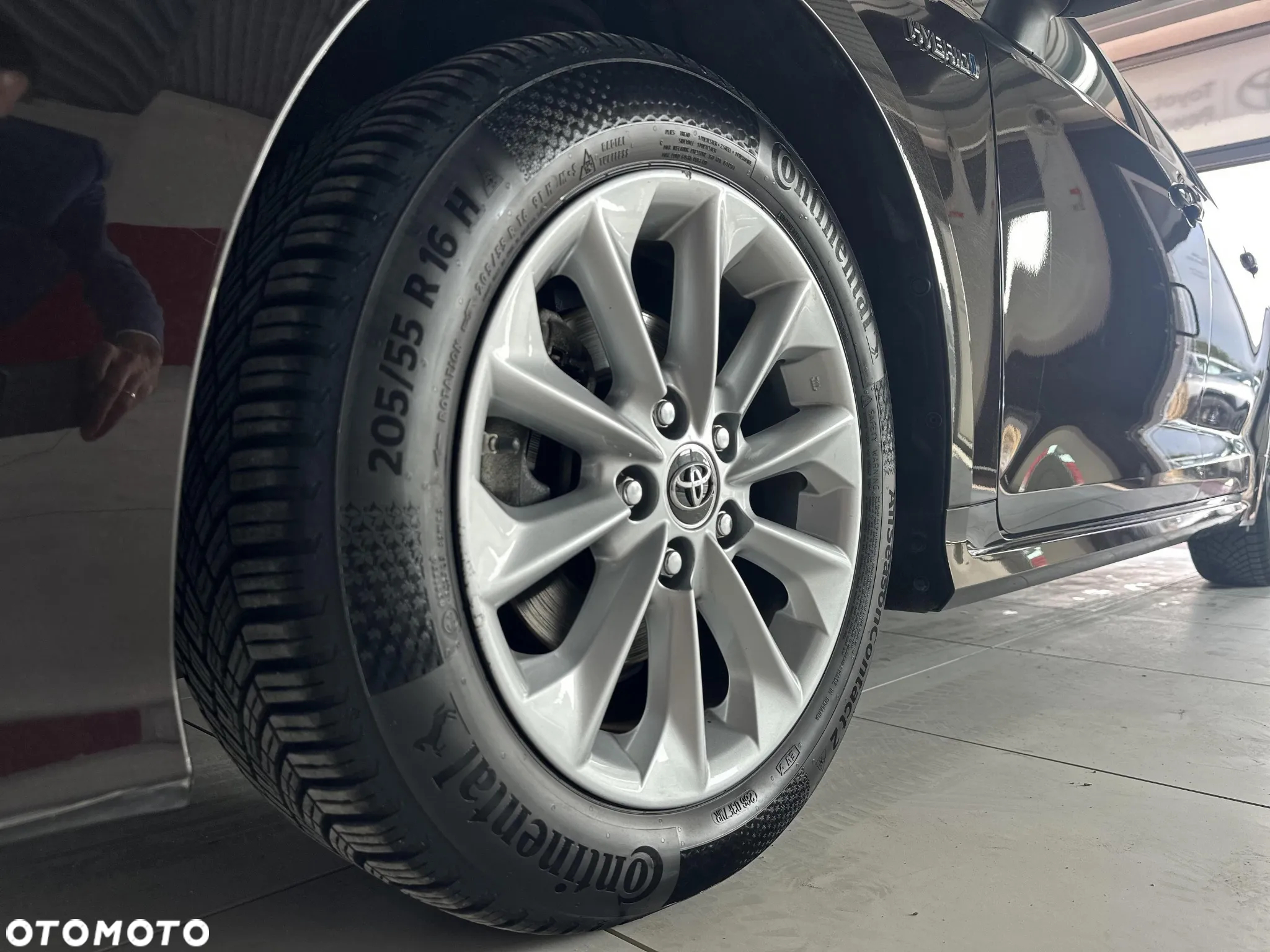Toyota Corolla 1.8 Hybrid Comfort - 9