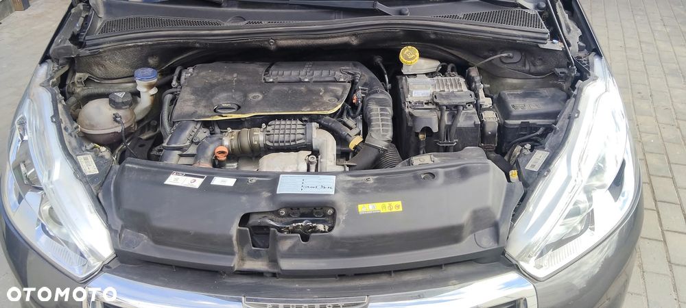 Peugeot 208 - 7