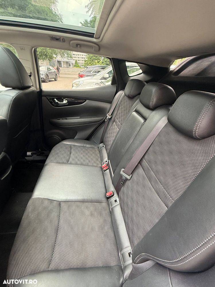 Nissan Qashqai 1.6 DCI Xtronic TEKNA - 33