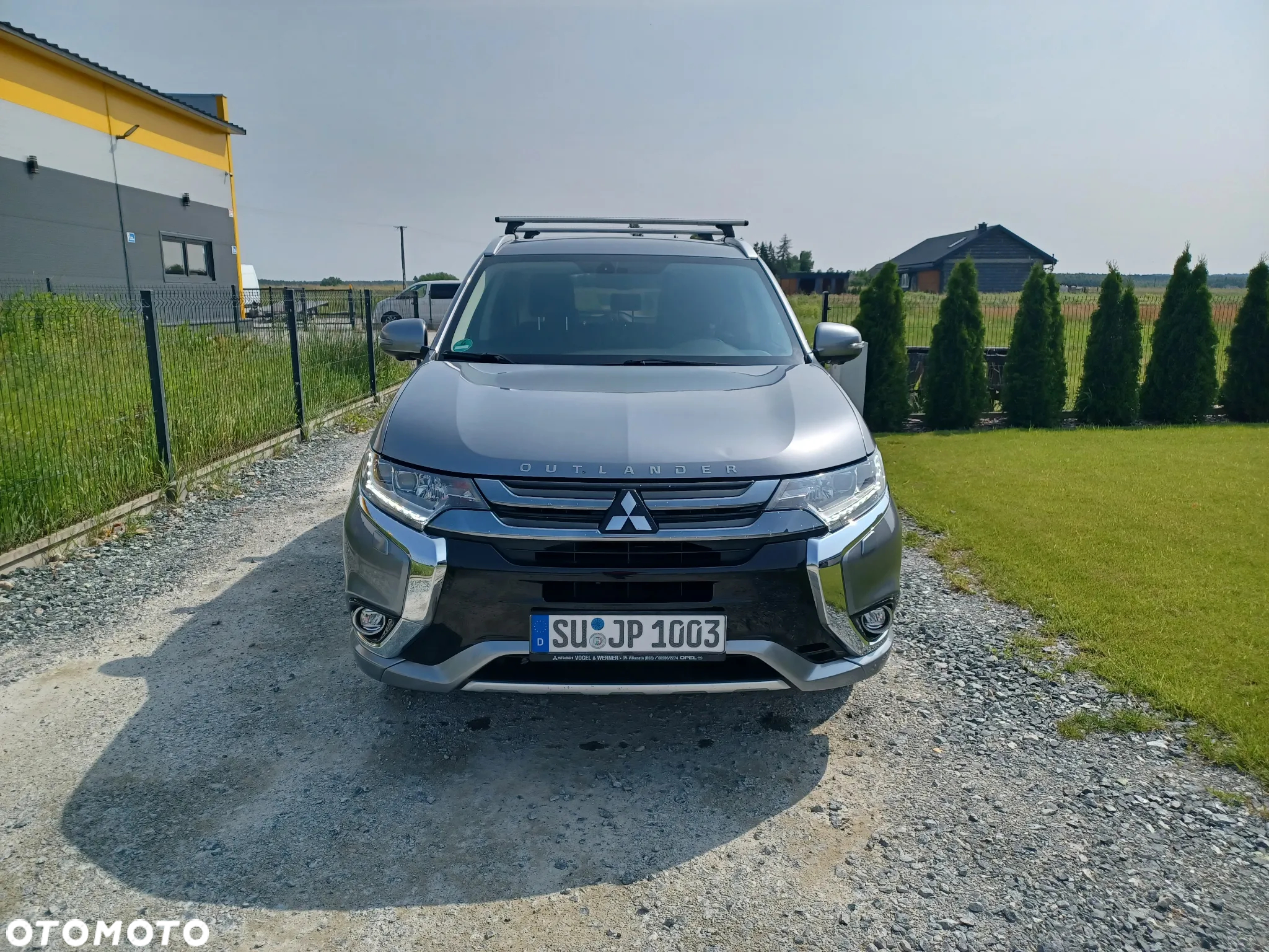 Mitsubishi Outlander 2.0 4WD Plug-In Hybrid Plus - 3
