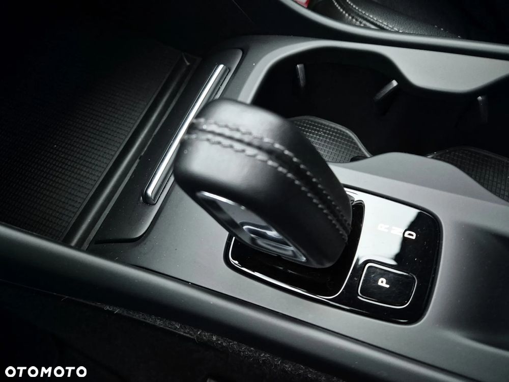 Volvo XC 40 T4 Recharge DKG Inscription - 16