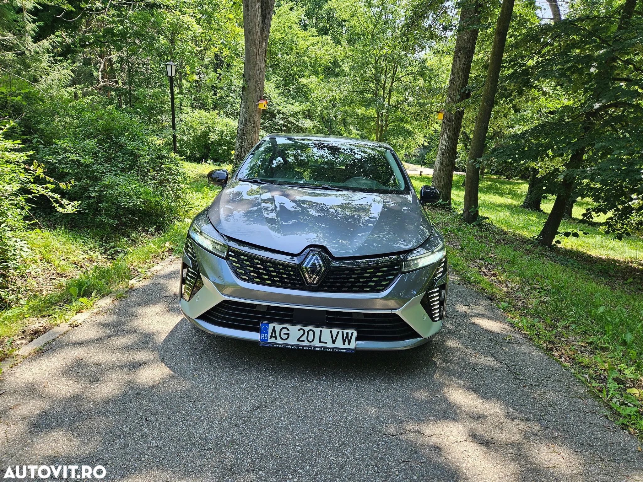 Renault Clio BLUE dCi 100 BUSINESS EDITION - 1