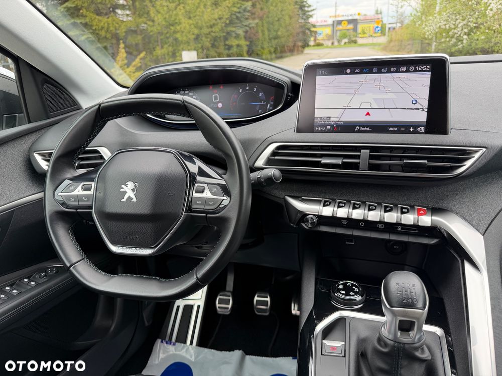 Peugeot 3008 - 17
