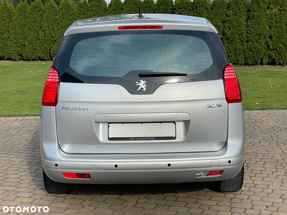 Peugeot 5008 - 10