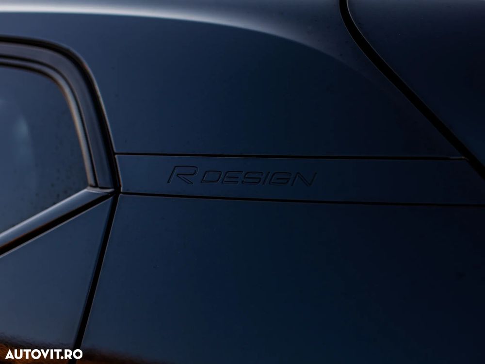 Volvo XC 40 D4 AWD R-Design - 5