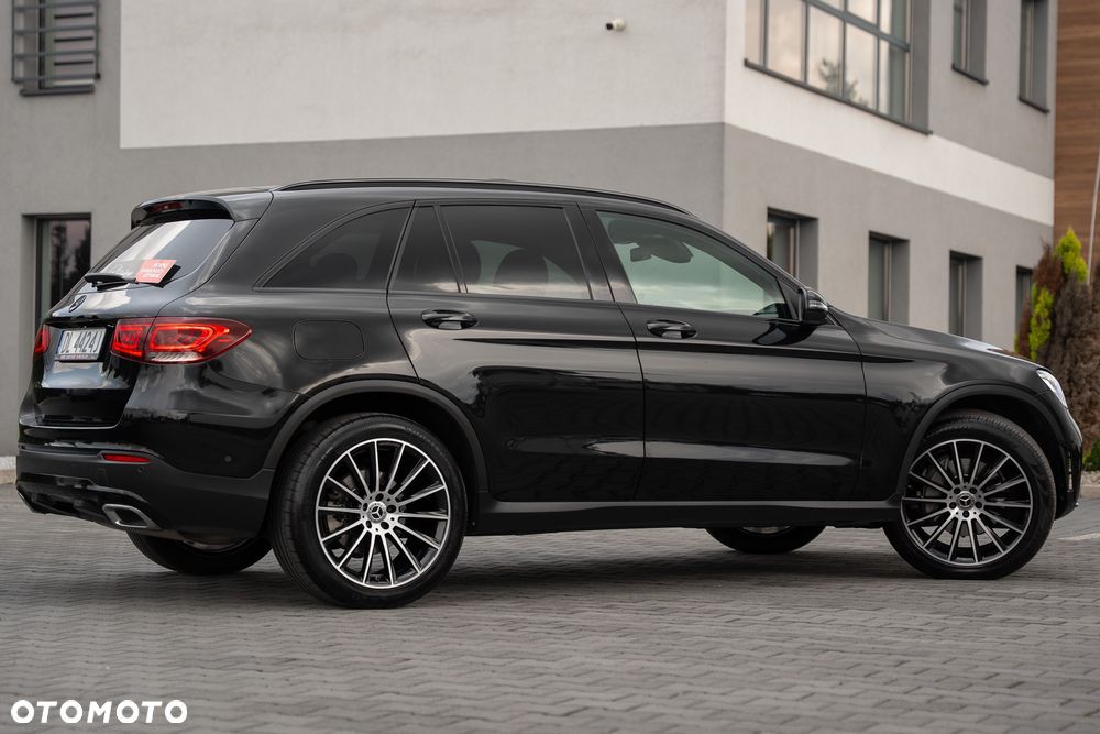 Mercedes-Benz GLC 200 4Matic 9G-TRONIC AMG Line - 13