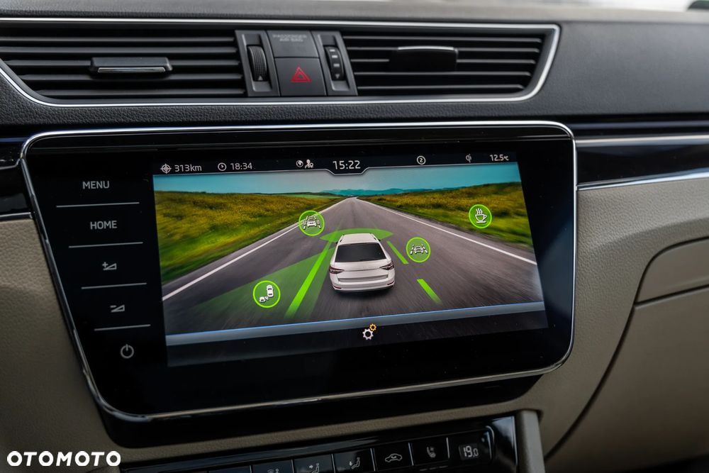 Skoda Superb 2.0 TDI SCR 4x4 L&K DSG - 30