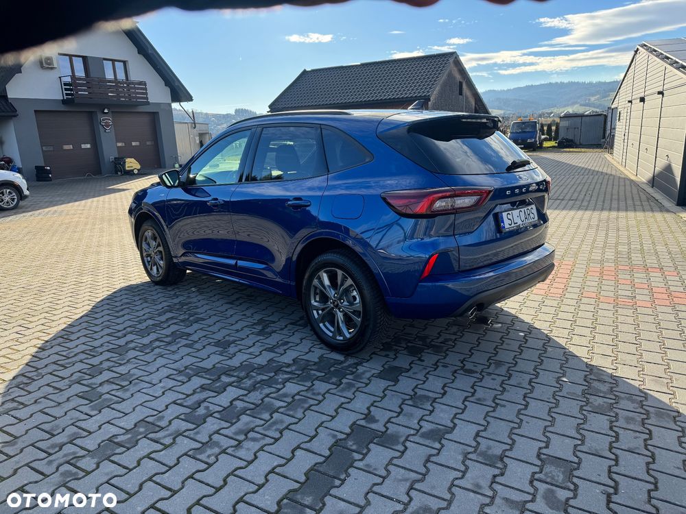 Ford Kuga 2.5 Duratec FHEV 4x4 ST-LINE - 9