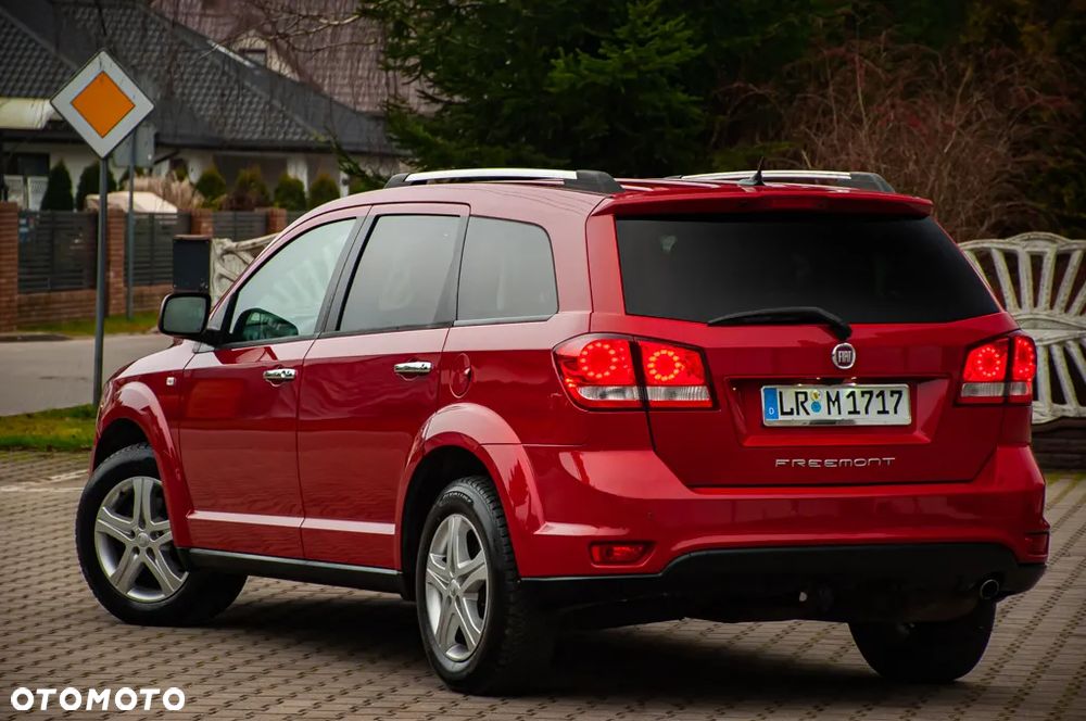 Fiat Freemont 2.0 Multijet 16V DPF Automatik Allrad Black Code - 4