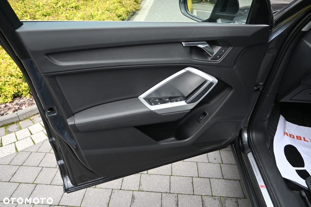 Audi Q3 Sportback 35 TDI S tronic S line - 17