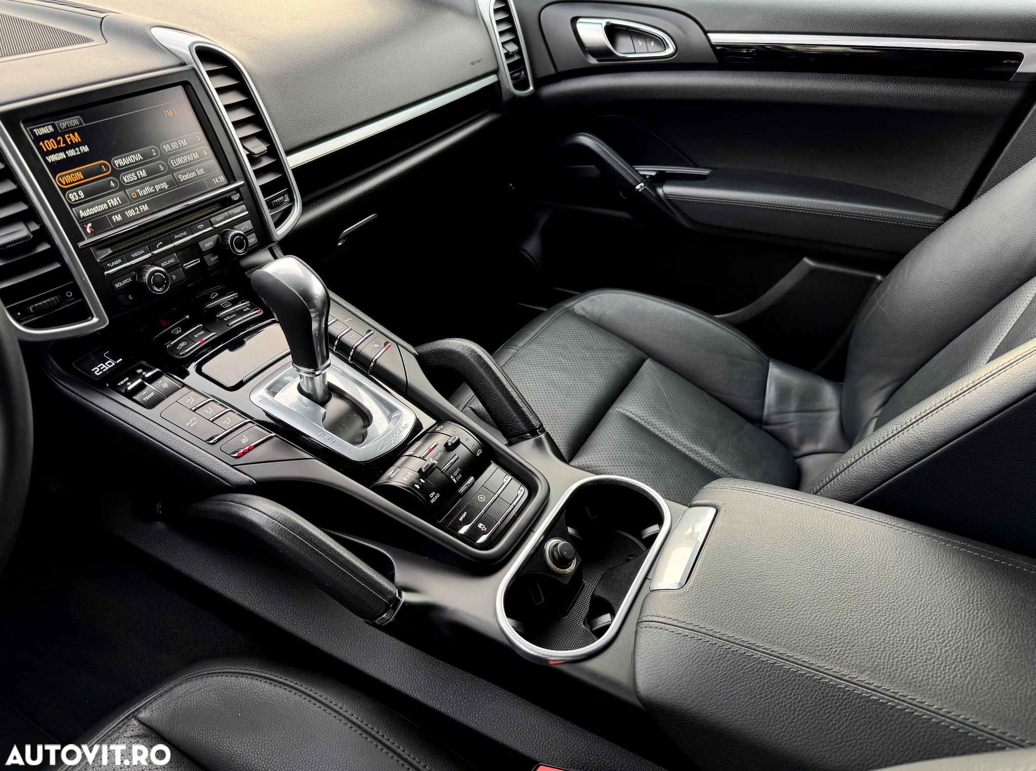 Porsche Cayenne Diesel Platinum Edition - 18