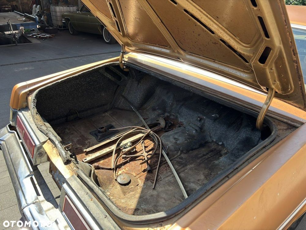 Oldsmobile Delta 88 - 17