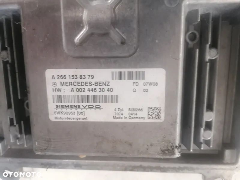 MERCEDES W204 08r STEROWNIK KOMPUTER SILNIKA A2661538379 - 2