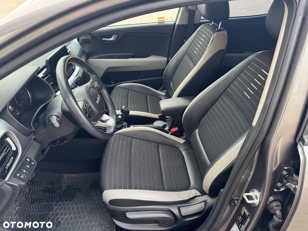 Kia Stonic 1.0 T-GDI MHEV L - 21