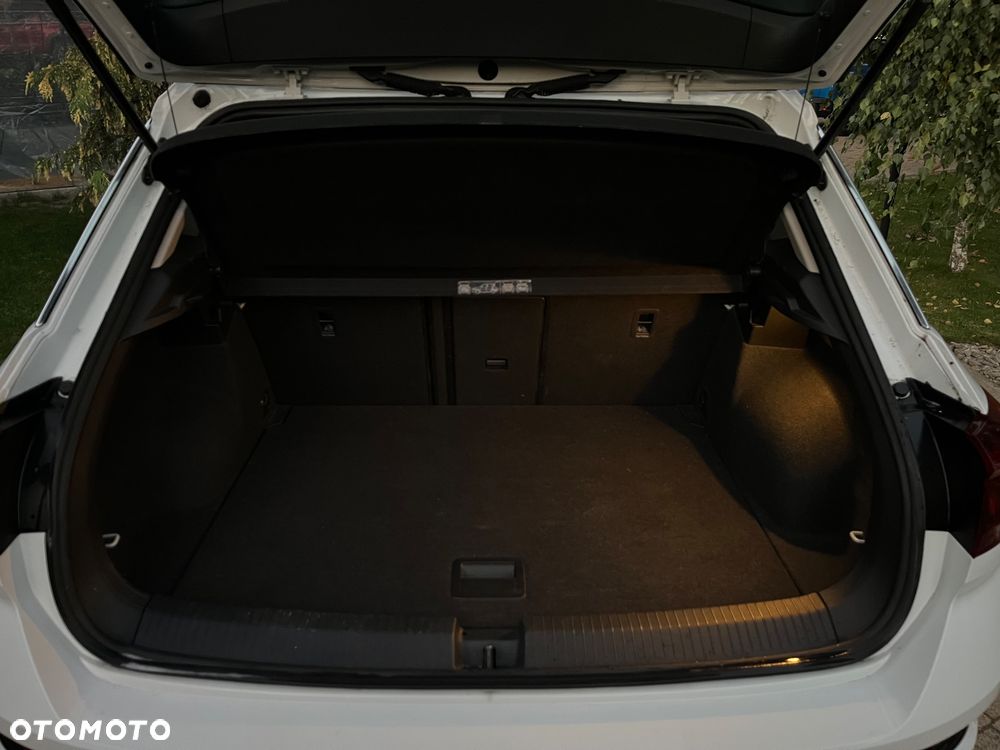 Volkswagen T-Roc 1.5 TSI Life - 11