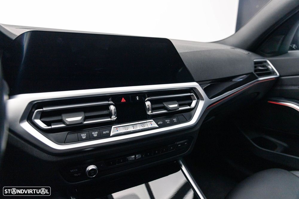 BMW 320 e Pack M Auto - 31