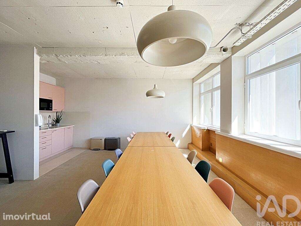 Loja / Estabelecimento Comercial T5 em Arroios de 250,00 m2 - Grande imagem: 2/18