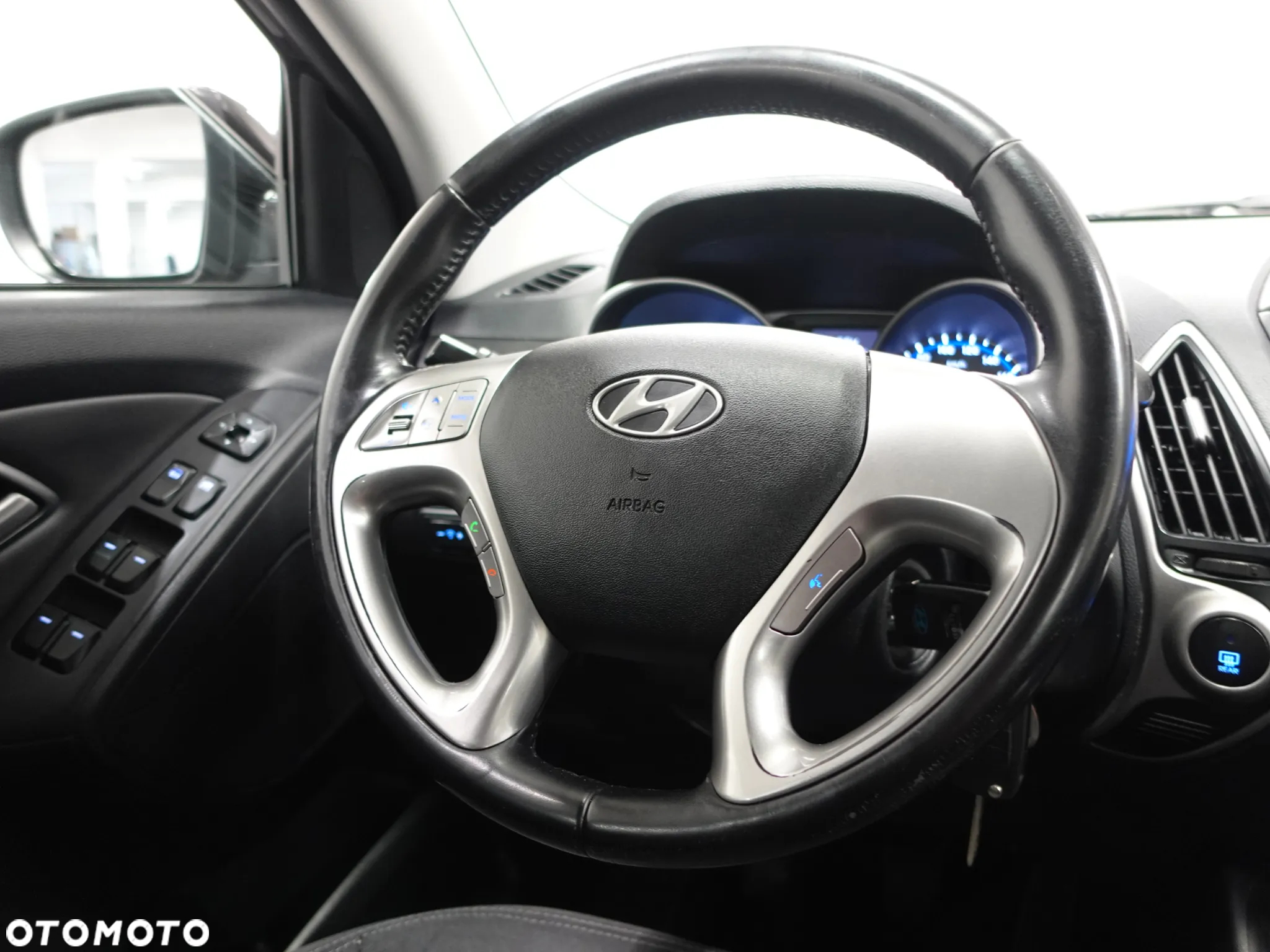 Hyundai ix35 1.6 2WD blue Comfort - 37