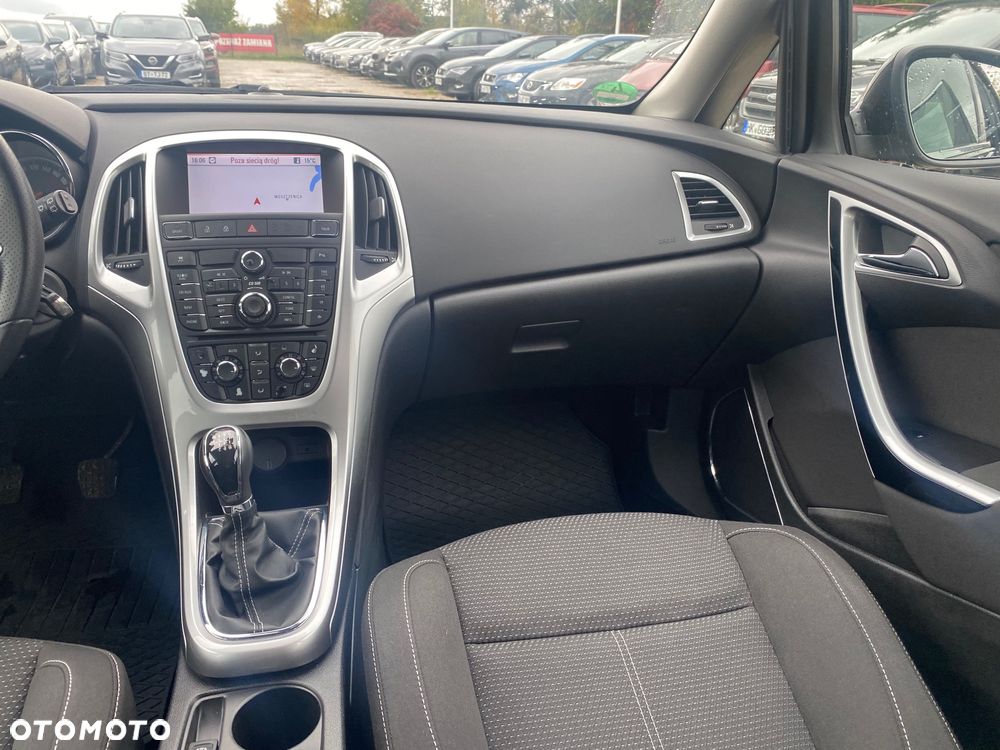 Opel Astra 1.4 Turbo Cosmo - 30