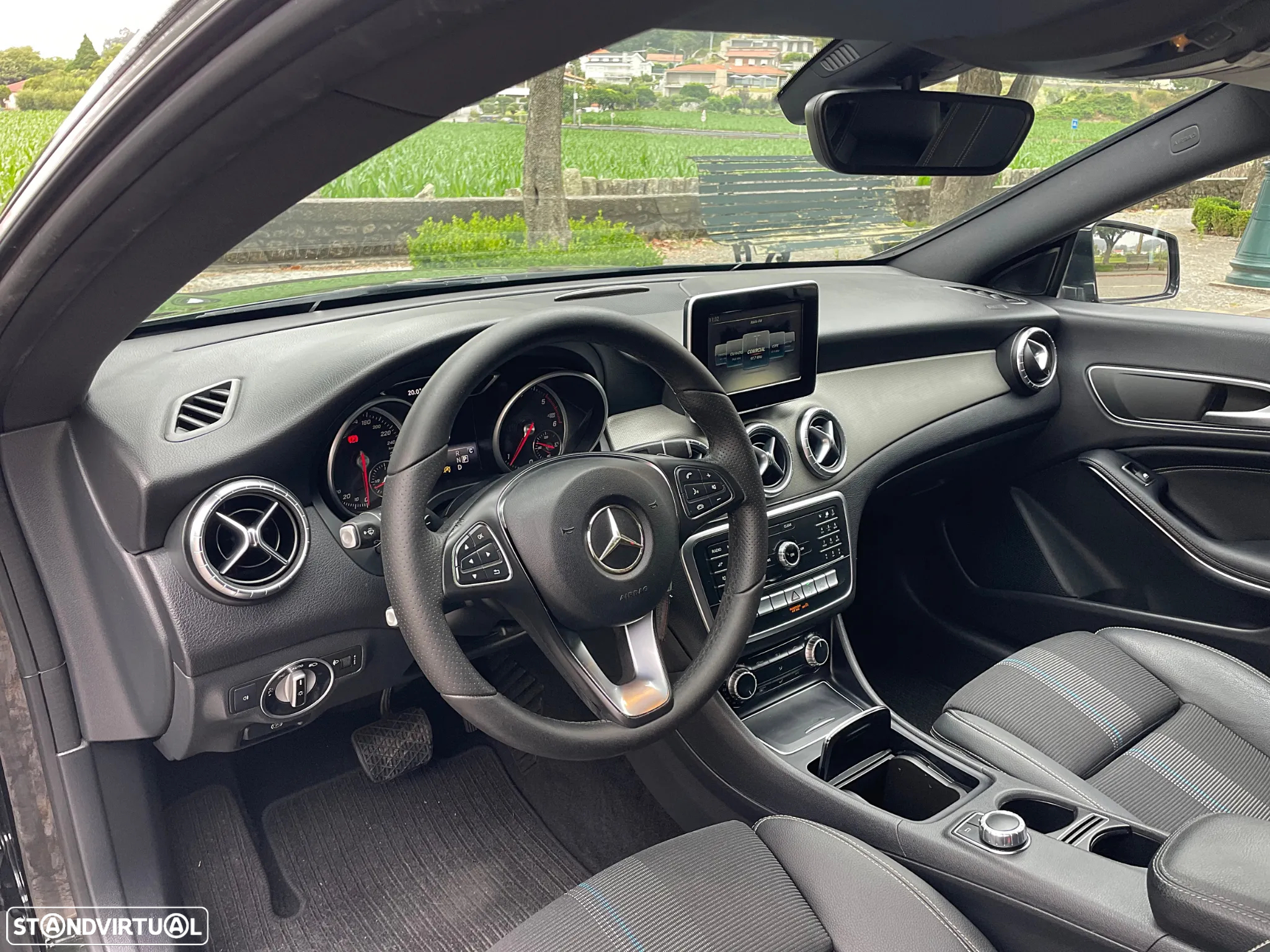 Mercedes-Benz CLA 180 d Shooting Brake Urban Aut. - 16