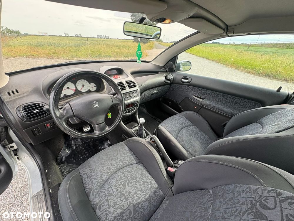 Peugeot 206 CC - 8