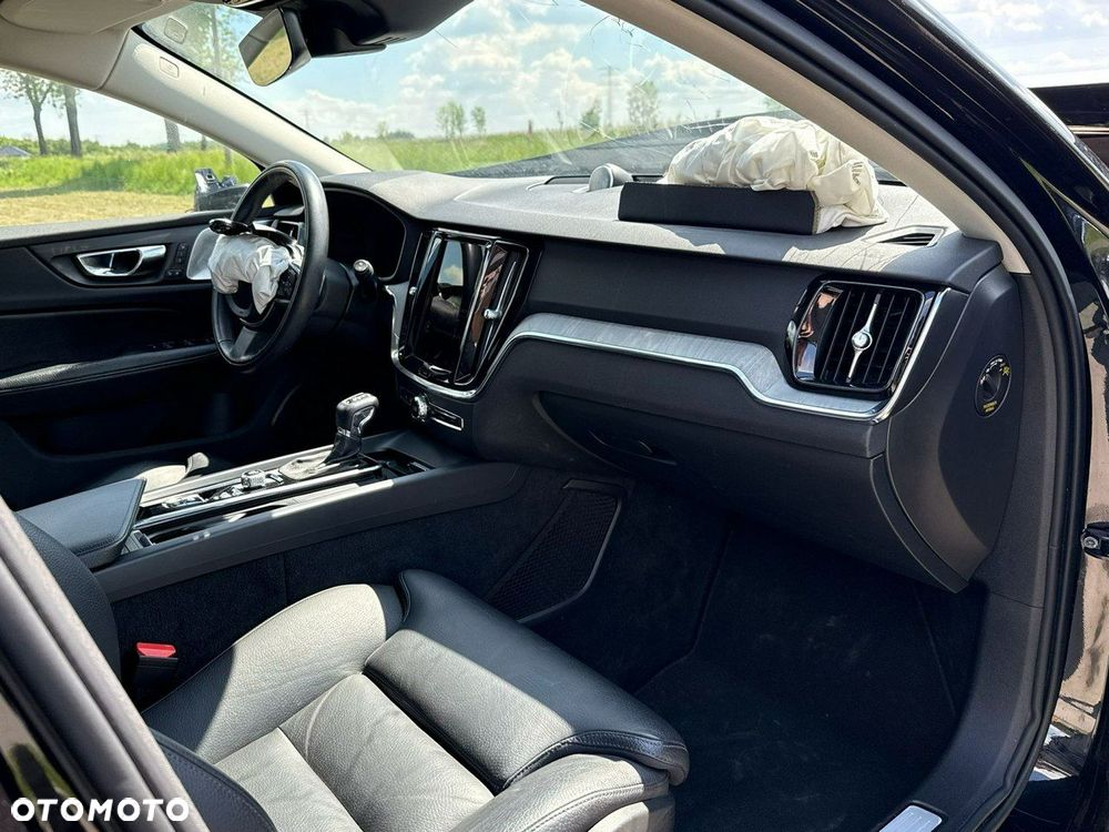 Volvo V60 Cross Country D4 AWD Geartronic Pro - 15